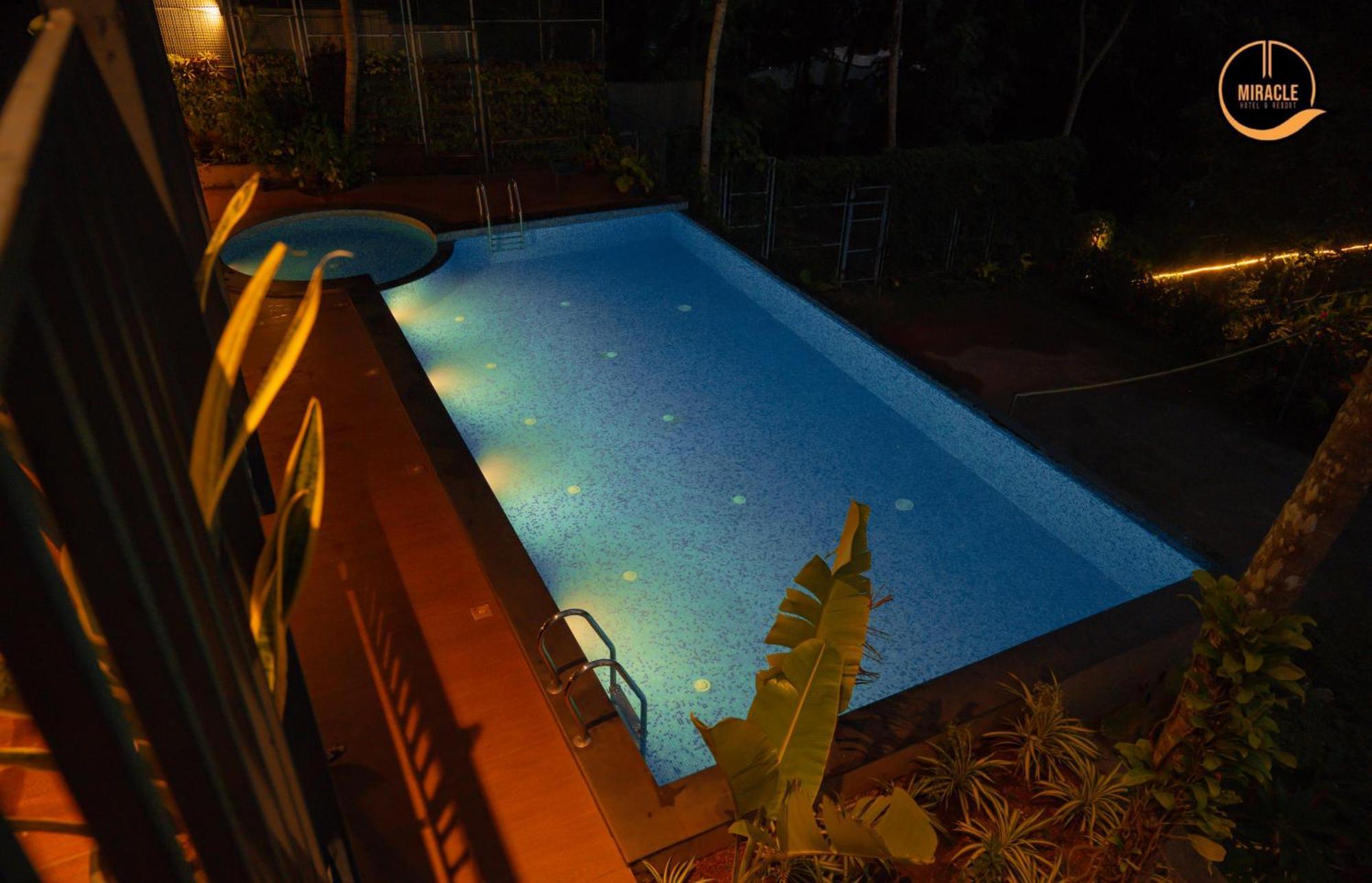 Miracle Hotel And Resorts Kozhikode Extérieur photo