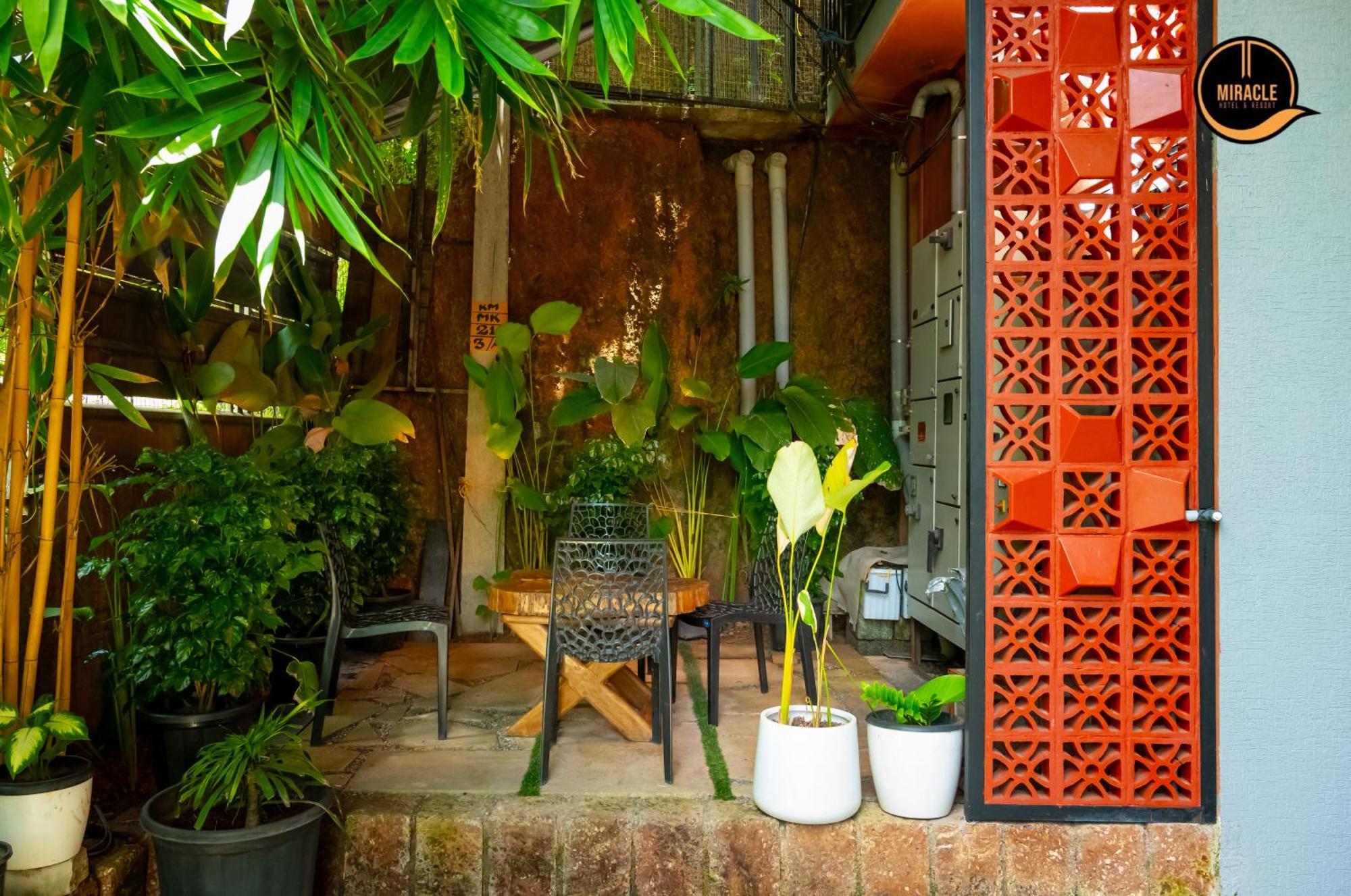 Miracle Hotel And Resorts Kozhikode Extérieur photo